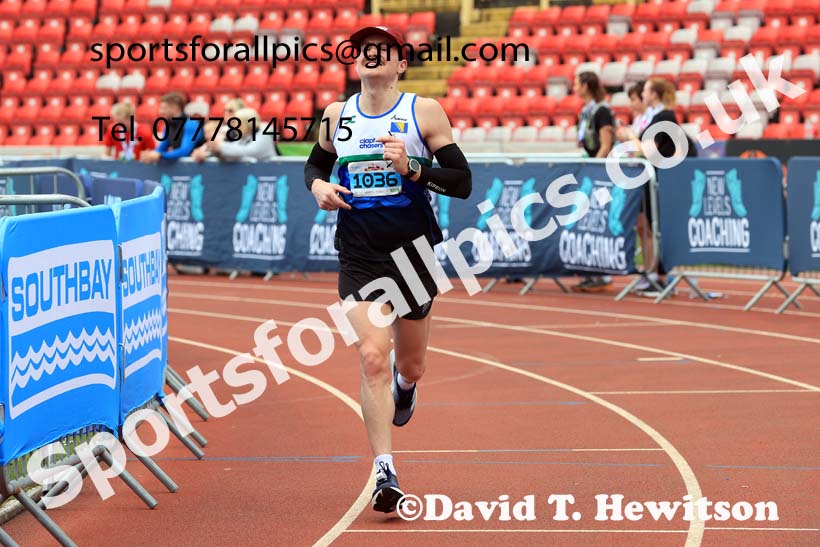 Gateshead Half Marathon, 2024 Gateshead Marathon, Half Marathon and 10k, Gateshead Stadium.  Photo: David T. Hewitson/Sports for All Pics